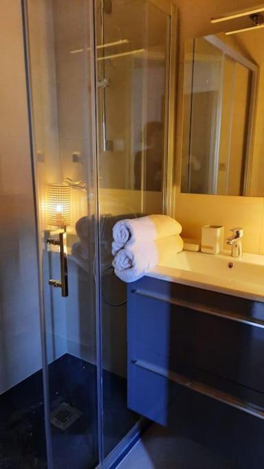 Maison De Pecheur Renovee Avec Cour Proche Du Port Les Sables-dʼOlonne Kültér fotó