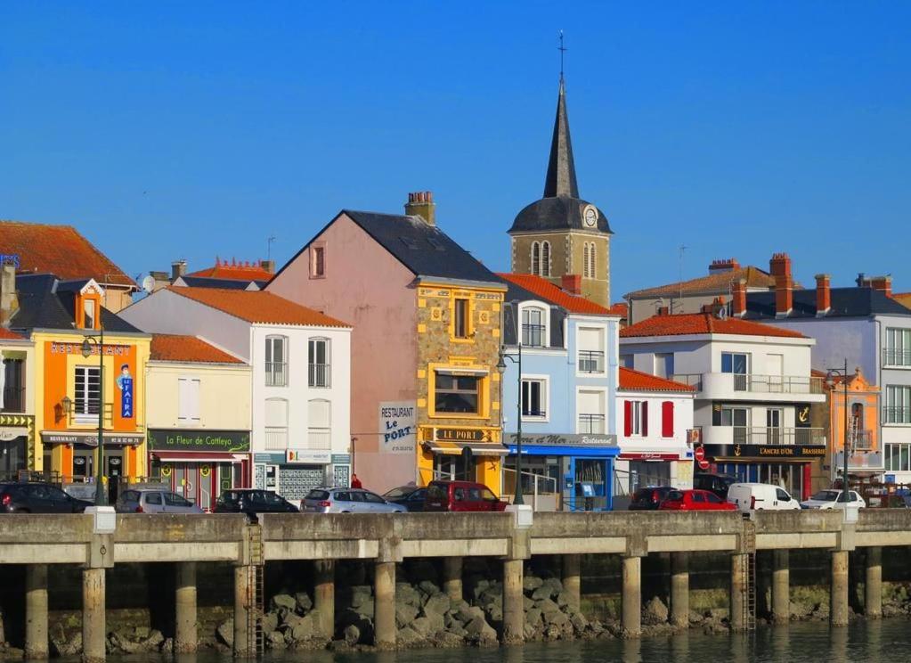 Maison De Pecheur Renovee Avec Cour Proche Du Port Les Sables-dʼOlonne Kültér fotó